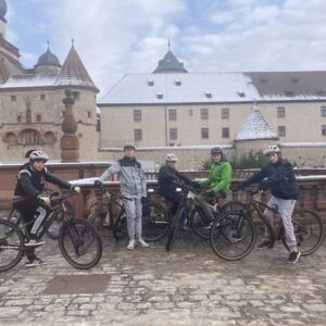 Festung schoolbikers Schnee