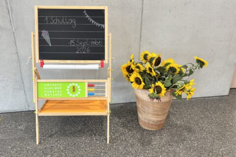 Erster Schultag im neuen Schulhaus